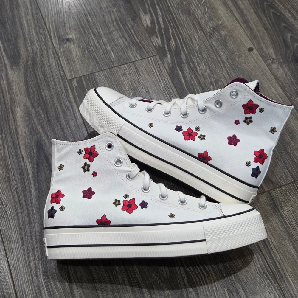 Converse Chuck Taylor Lift Platform Sneakers 10 Embroidered Flowers High Top - Picture 3 of 12